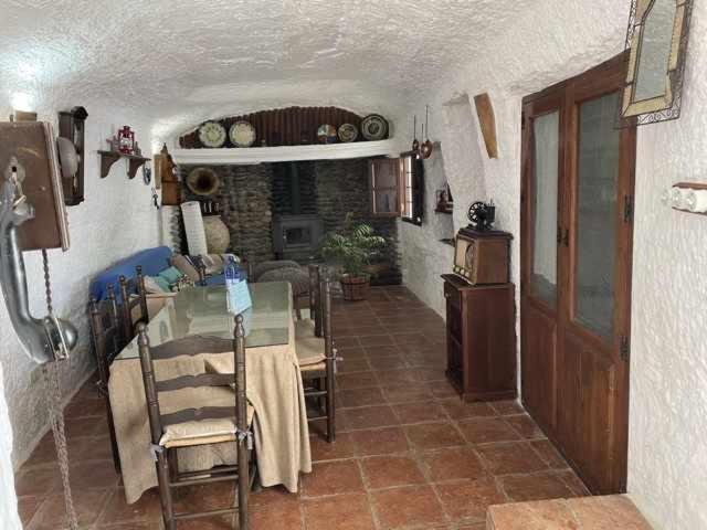 Cueva El Guindas Baza Pokój zdjęcie